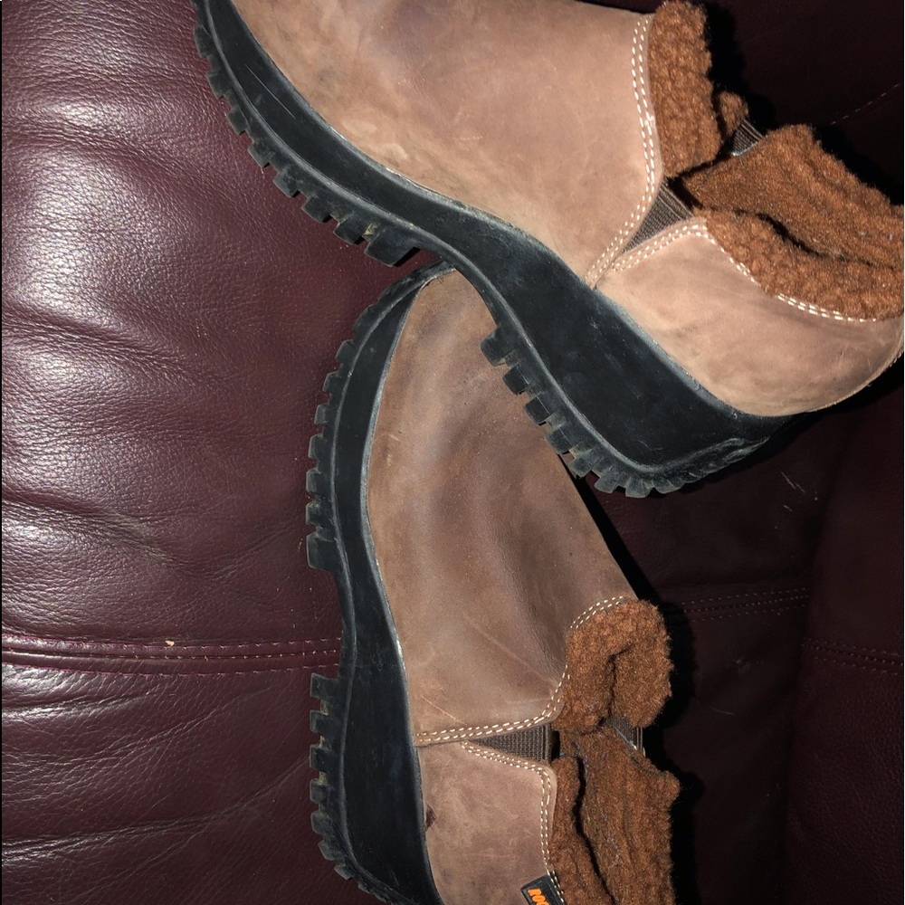 Clogs